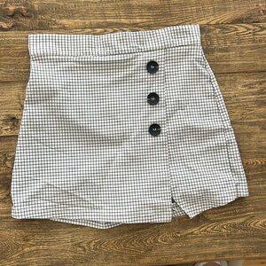 Altar’d State S White Skort With Black Graph Lines, Barely Worn!
